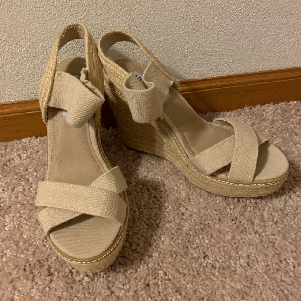 Natural pair Steve Madden platform sandals